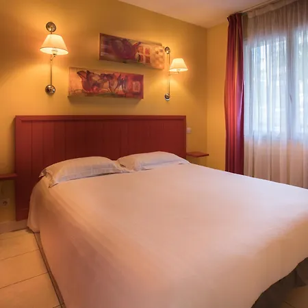 Отель Excelsuites Канны