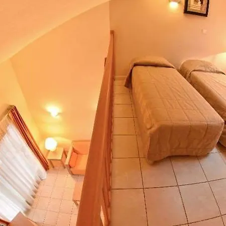 Hotel Excelsuites Residencia 4*