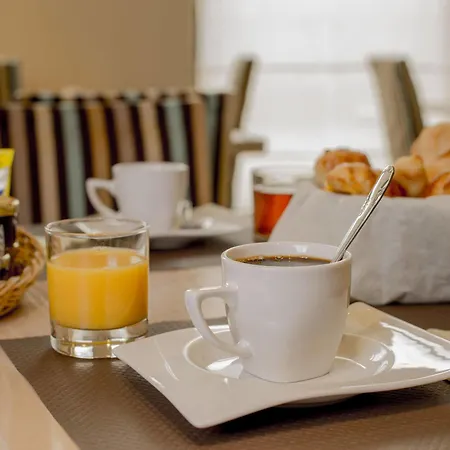 Excelsuites Канны