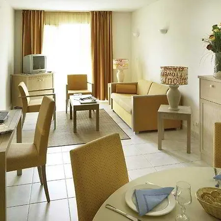 מלון Excelsuites