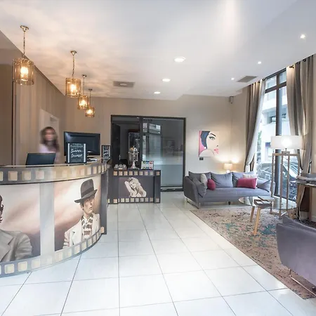 Excelsuites מלון