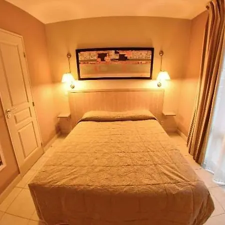 Excelsuites Résidence Hotel 4*