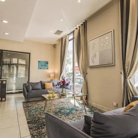 Hotel Excelsuites Résidence 4*