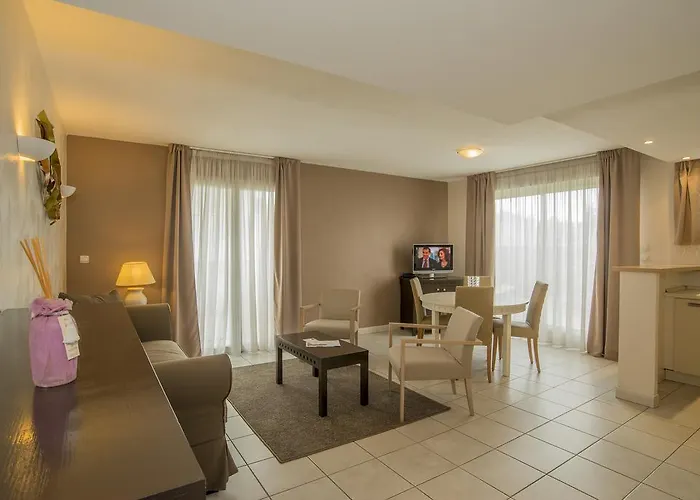 فندق Excelsuites