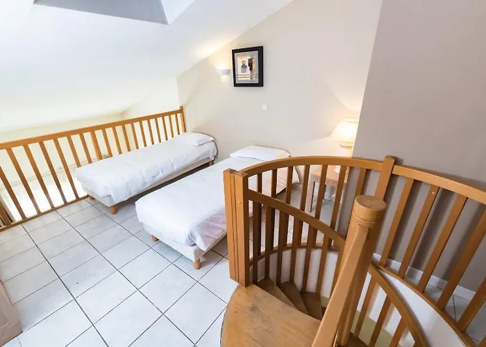 Excelsuites 4* كان
