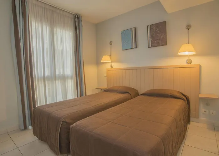 Hotel Excelsuites 4*
