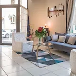 Excelsuites Hotell