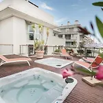 Excelsuites Hotell