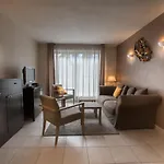 Excelsuites Hotell