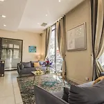 Hotell Excelsuites 4*
